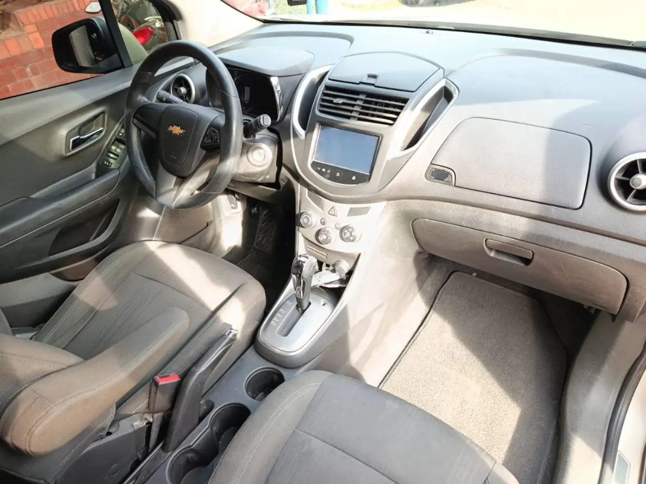 Chevrolet tracker LT