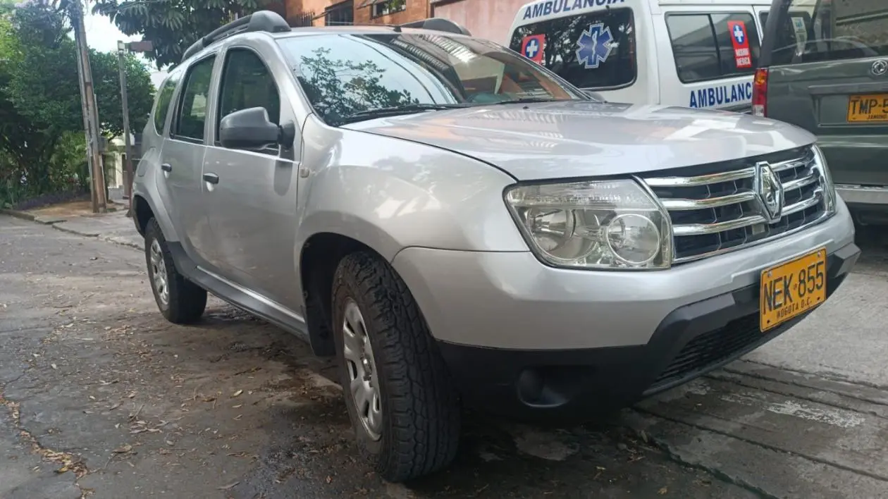RENAULT DUSTER